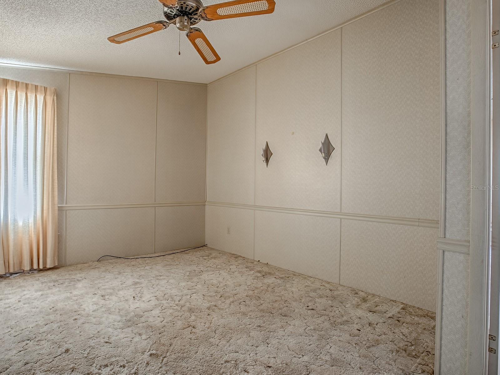 819 HIBISCUS DR, THE VILLAGES, FL, 32159