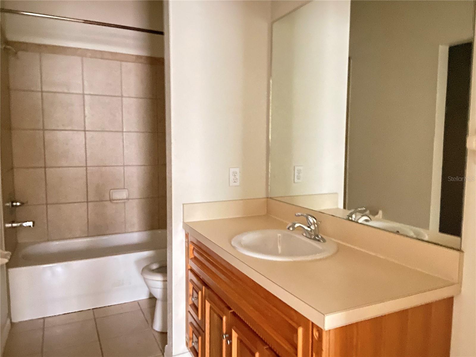 1573 NW 29TH RD #1, GAINESVILLE, FL, 32605