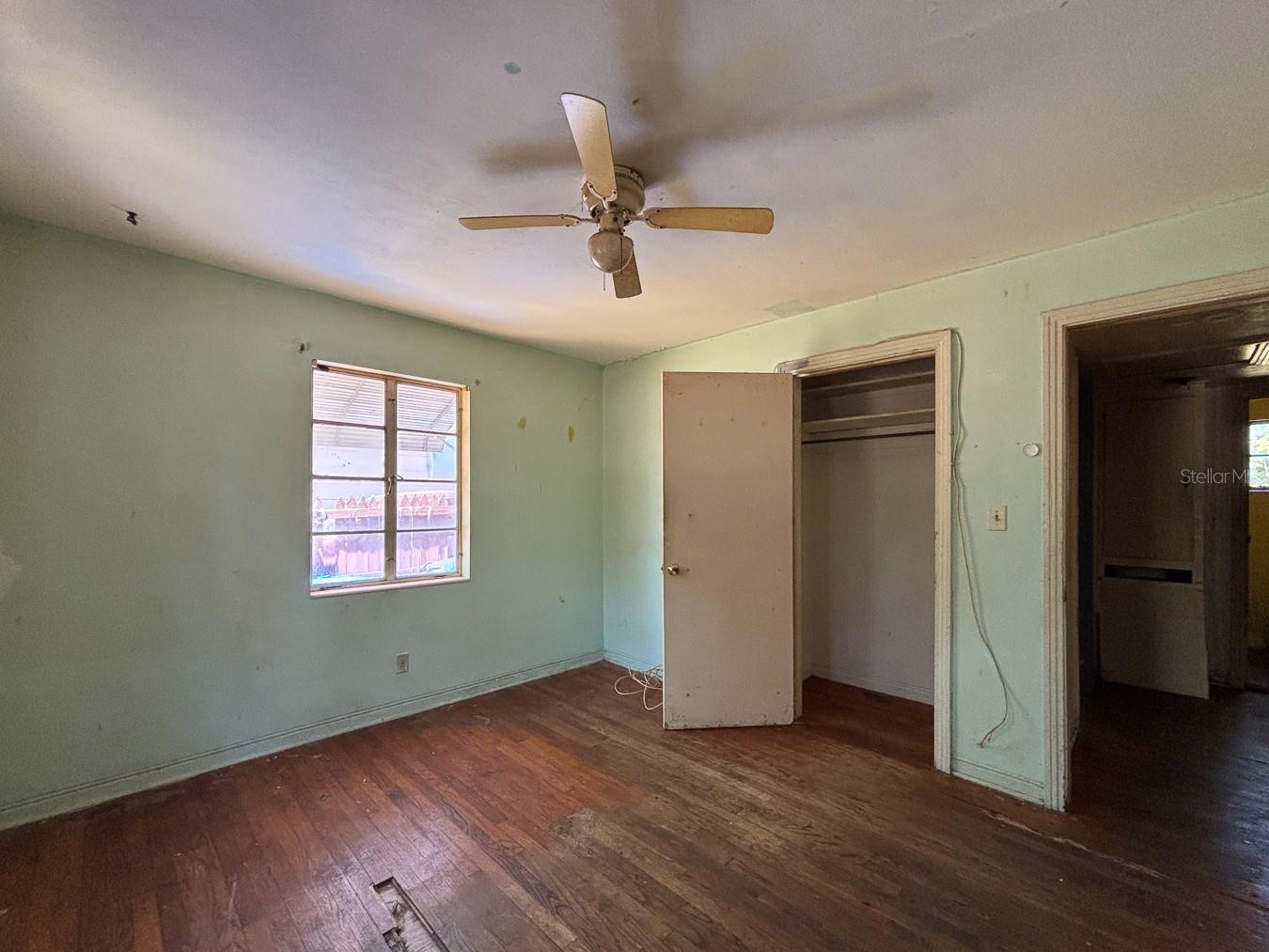 655 36TH AVE S, ST PETERSBURG, FL, 33705