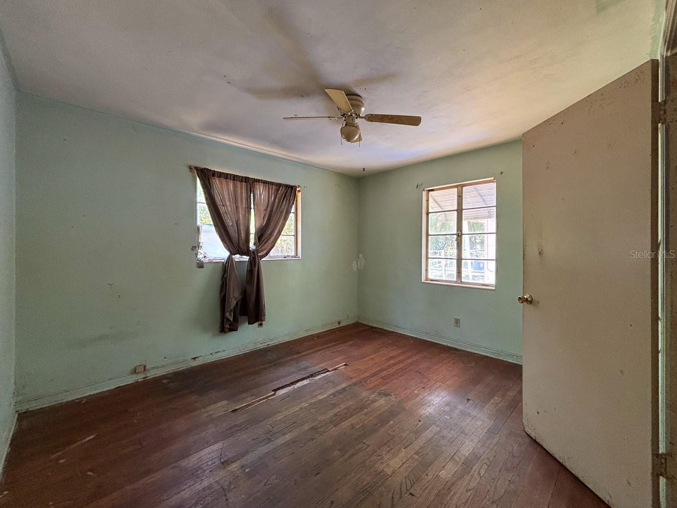 655 36TH AVE S, ST PETERSBURG, FL, 33705