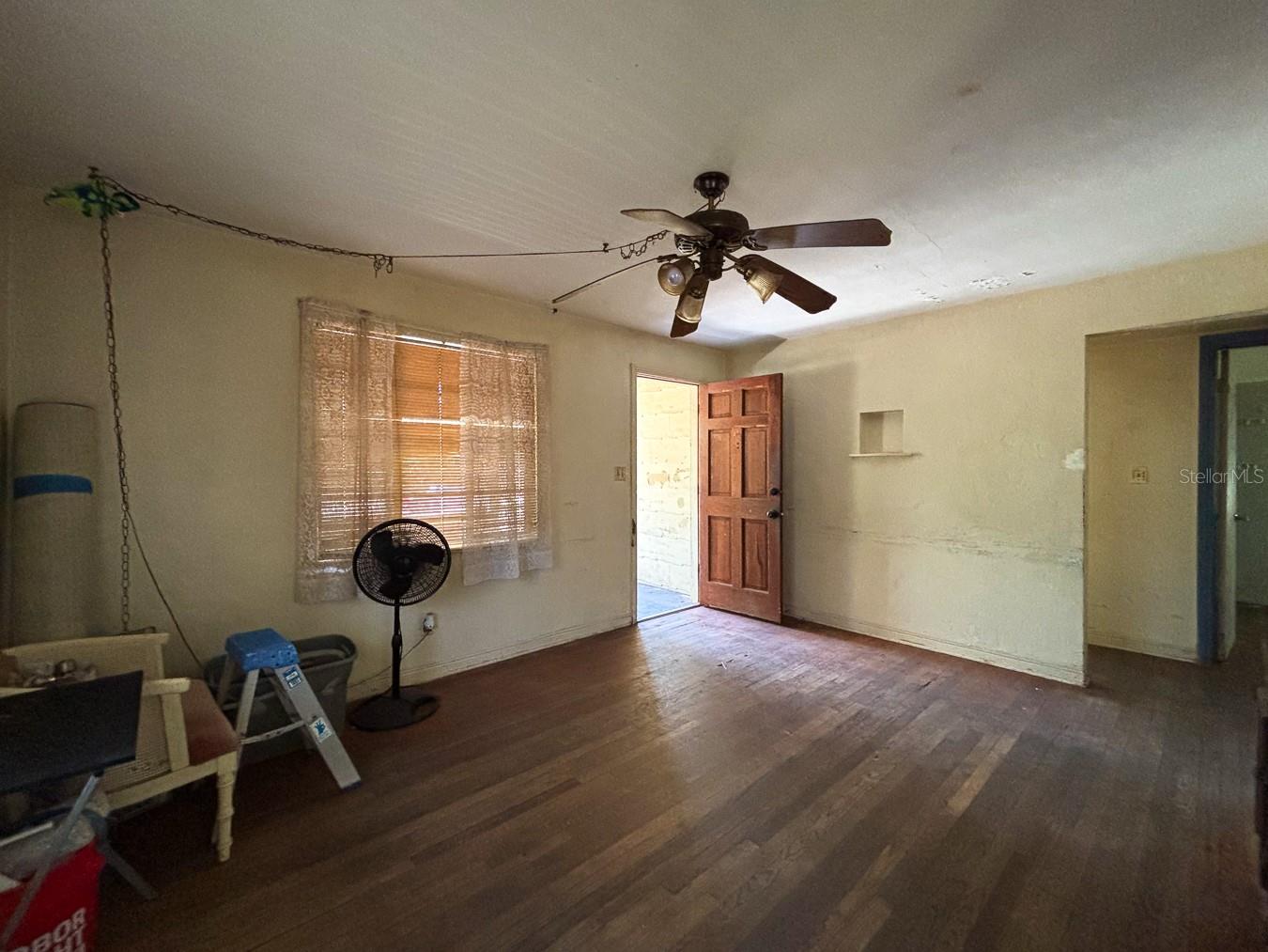 655 36TH AVE S, ST PETERSBURG, FL, 33705