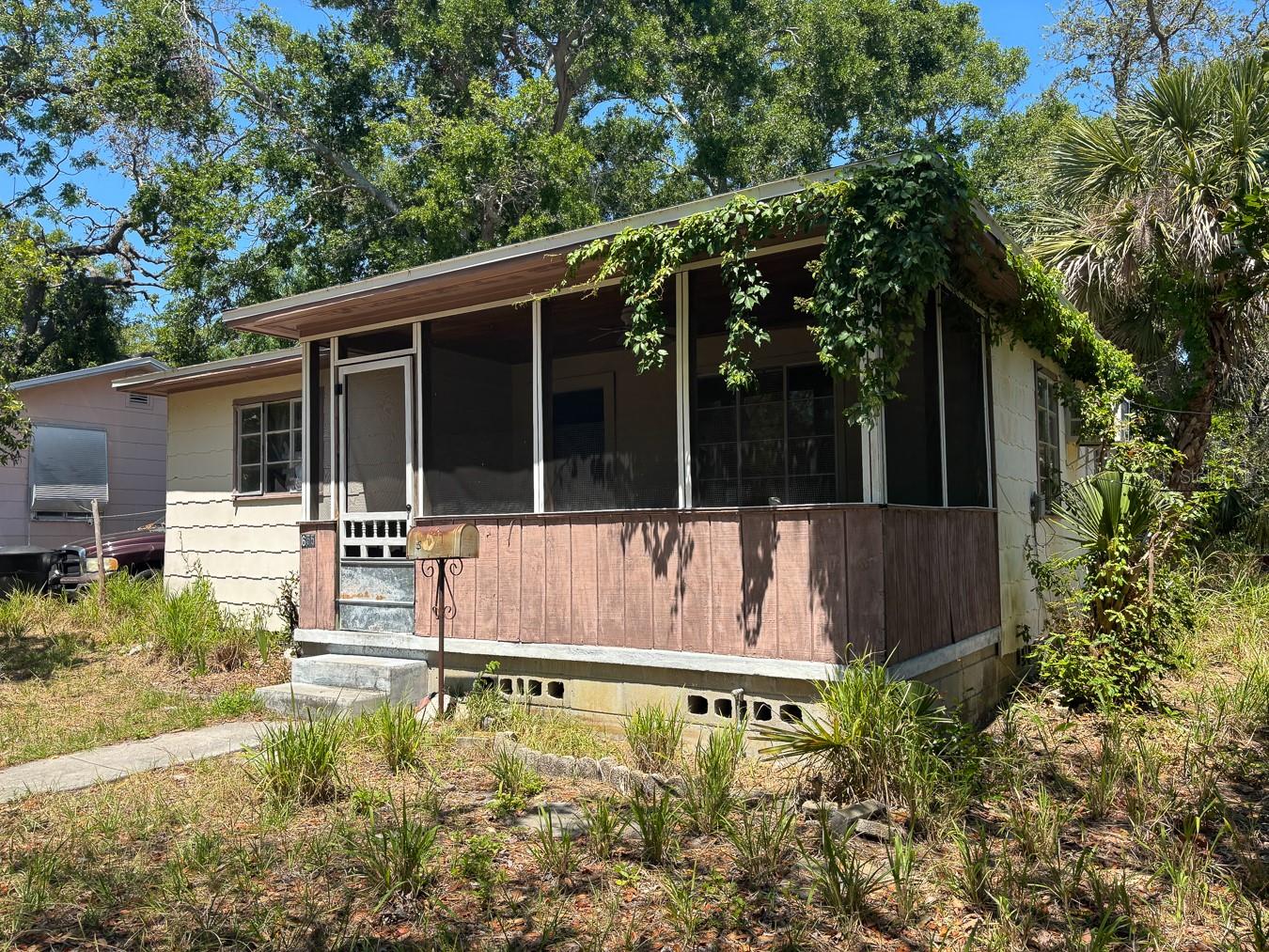 655 36TH AVE S, ST PETERSBURG, FL, 33705