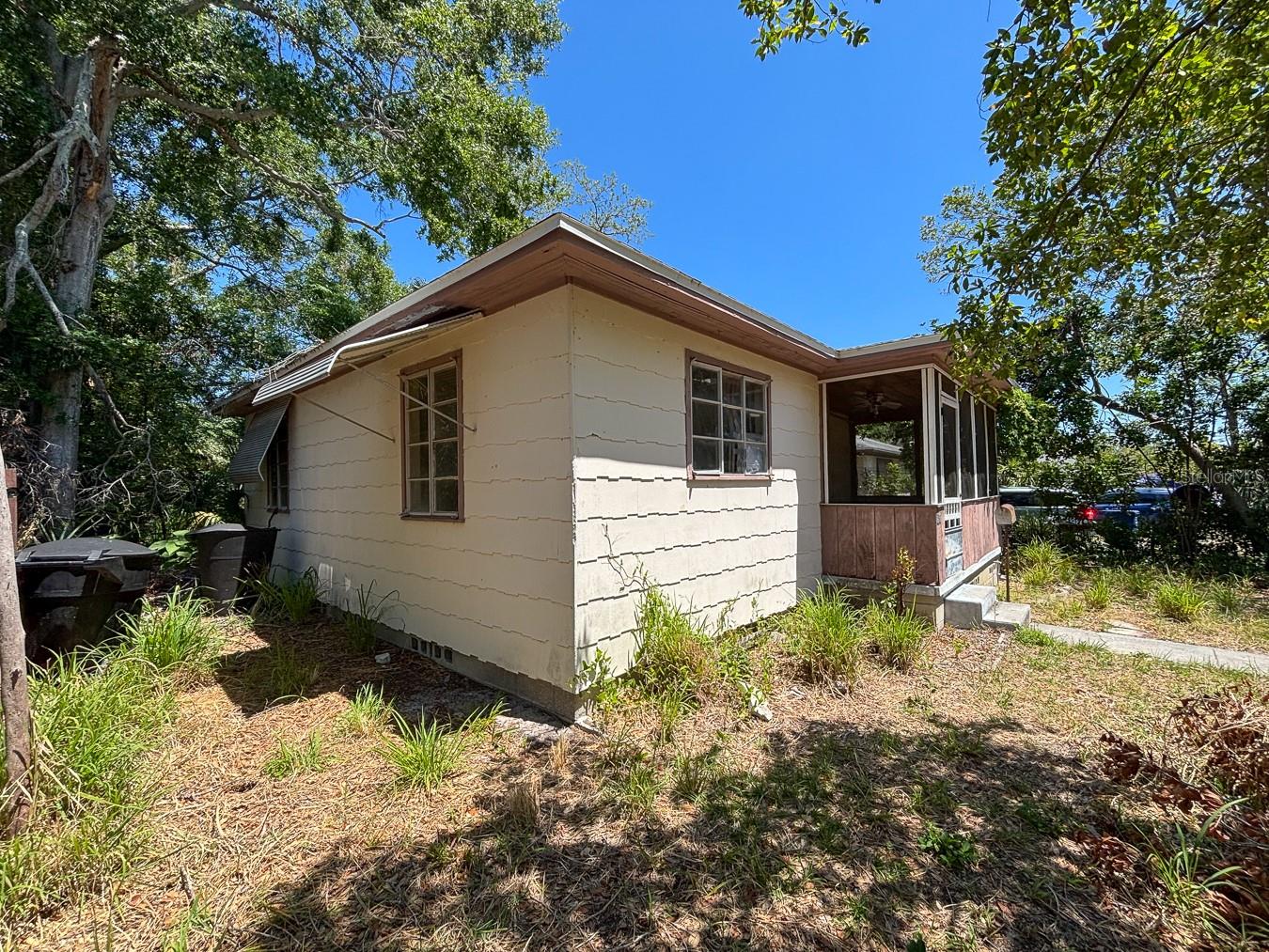 655 36TH AVE S, ST PETERSBURG, FL, 33705