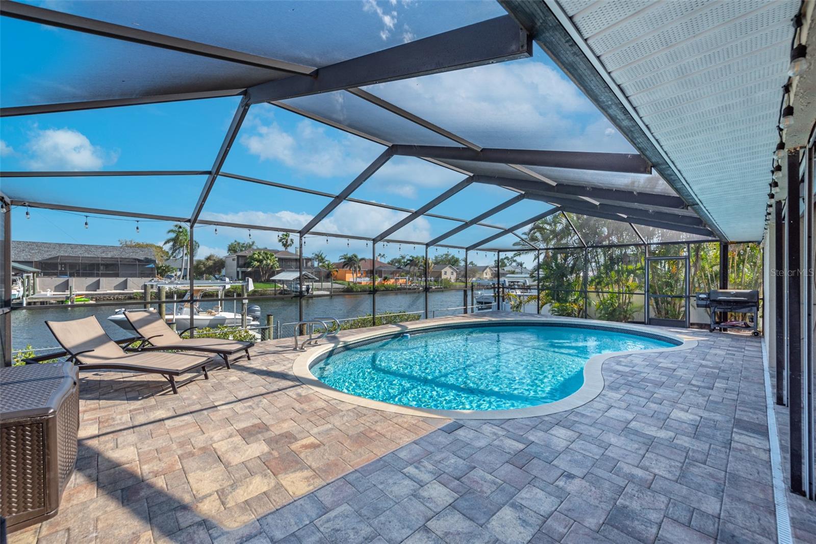 830 EAGLE LN, APOLLO BEACH, FL, 33572