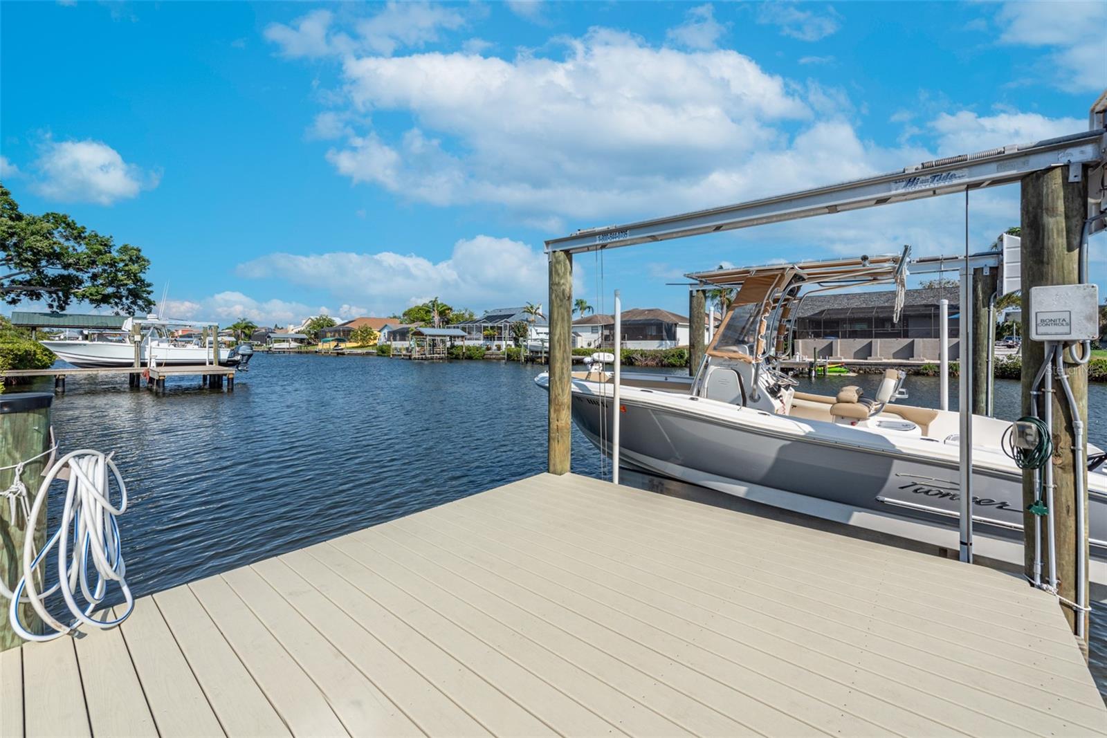 830 EAGLE LN, APOLLO BEACH, FL, 33572