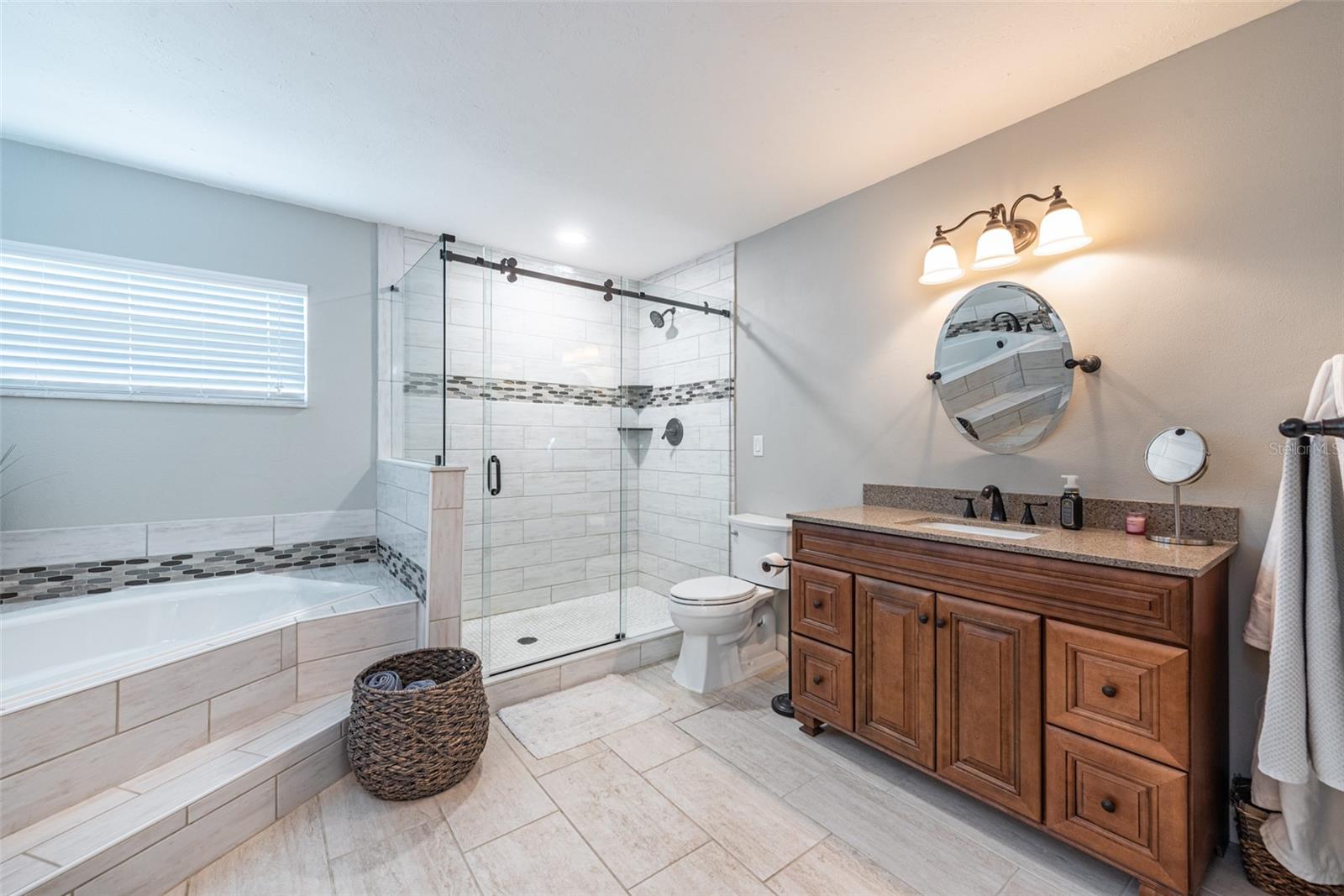 830 EAGLE LN, APOLLO BEACH, FL, 33572