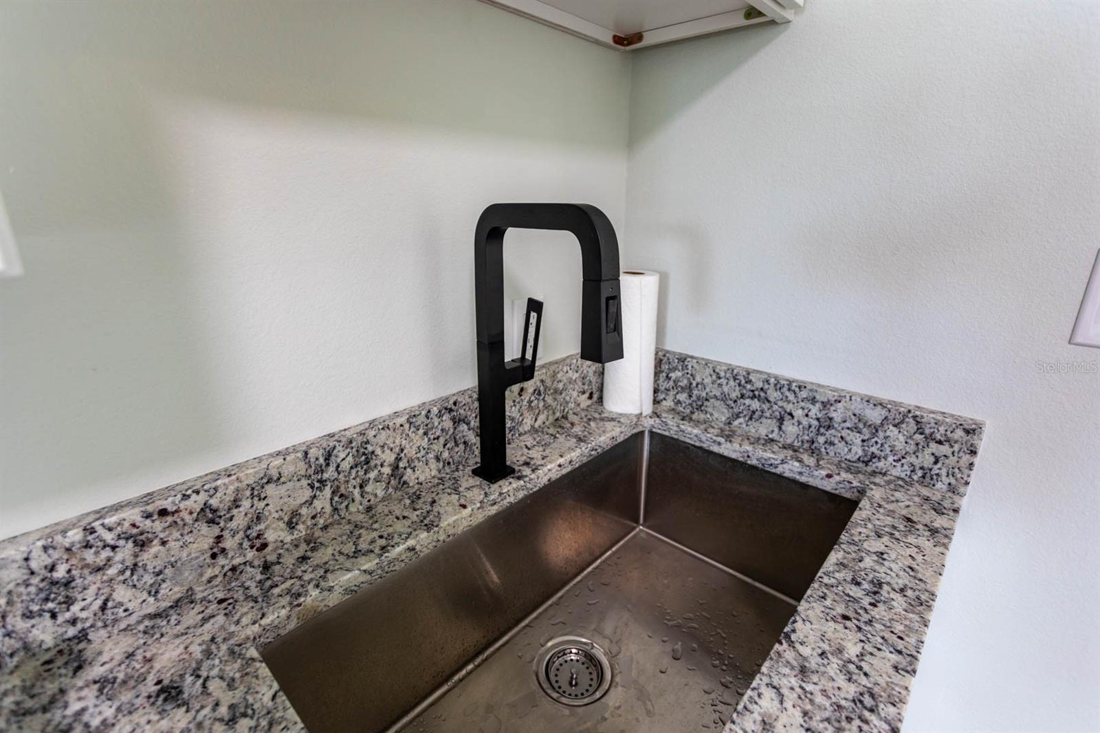 8 PALM DR, ORMOND BEACH, FL, 32176