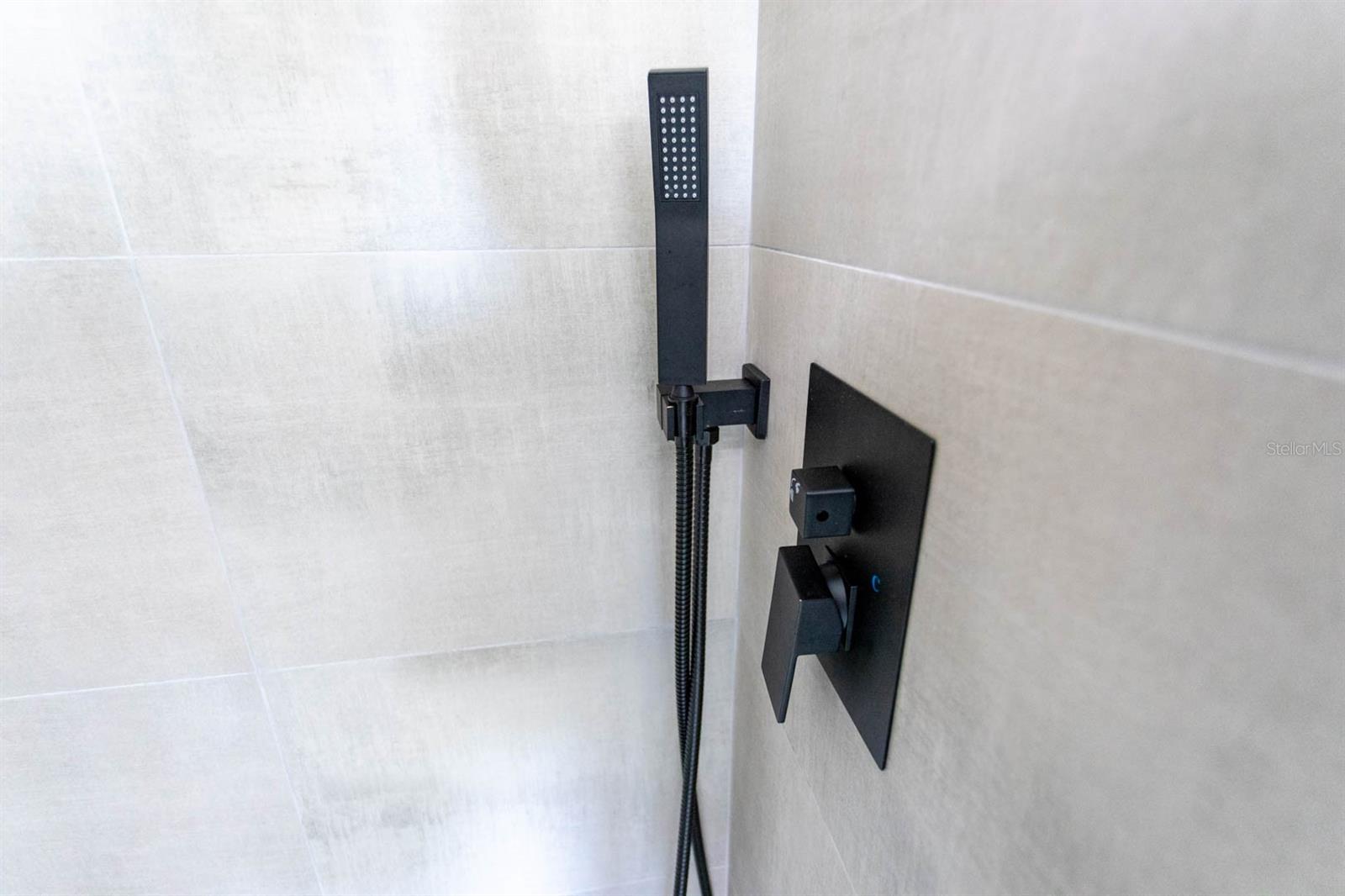 8 PALM DR, ORMOND BEACH, FL, 32176