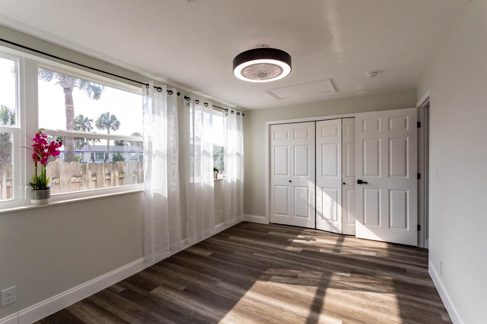 8 PALM DR, ORMOND BEACH, FL, 32176