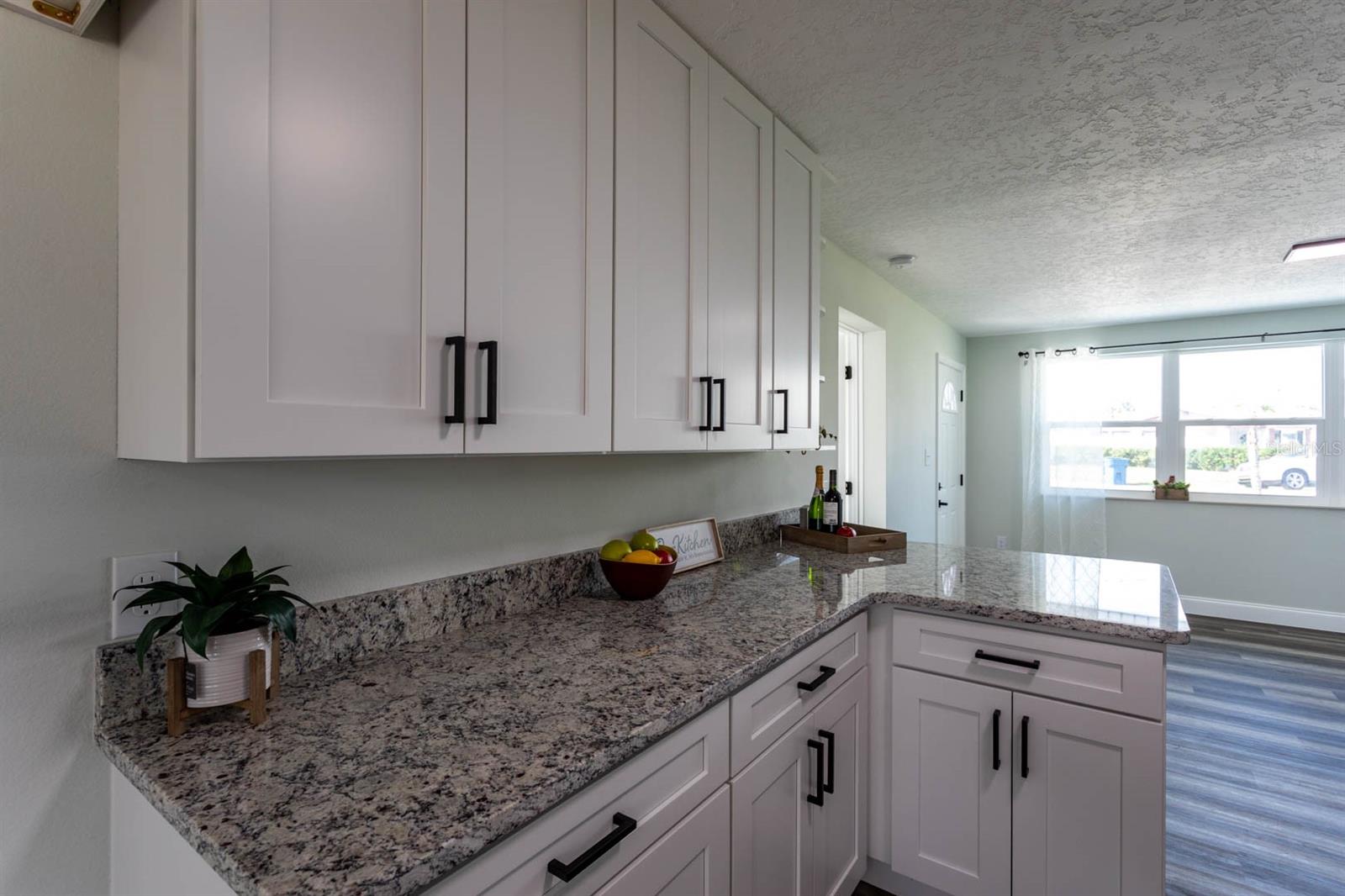 8 PALM DR, ORMOND BEACH, FL, 32176