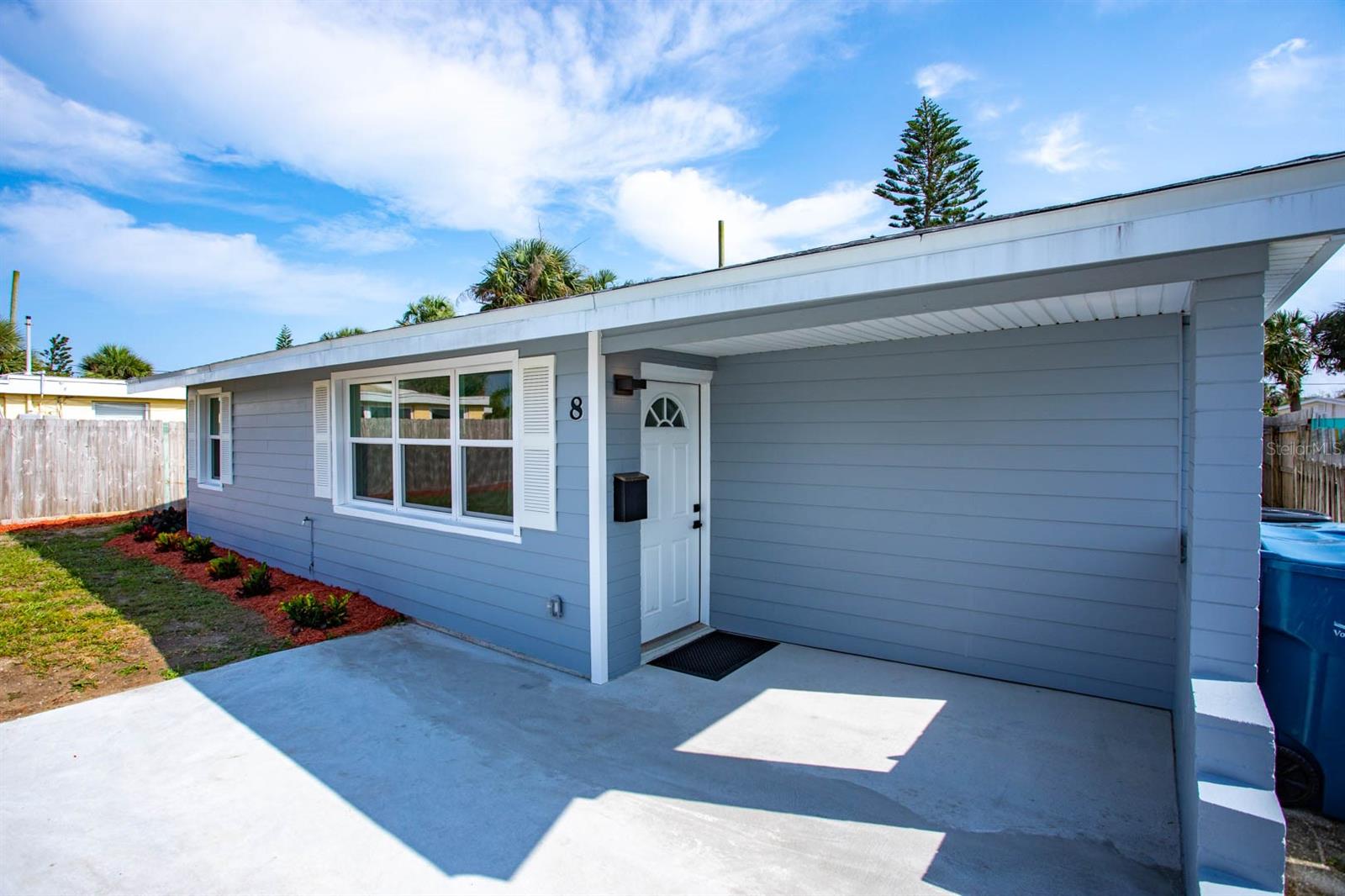 8 PALM DR, ORMOND BEACH, FL, 32176