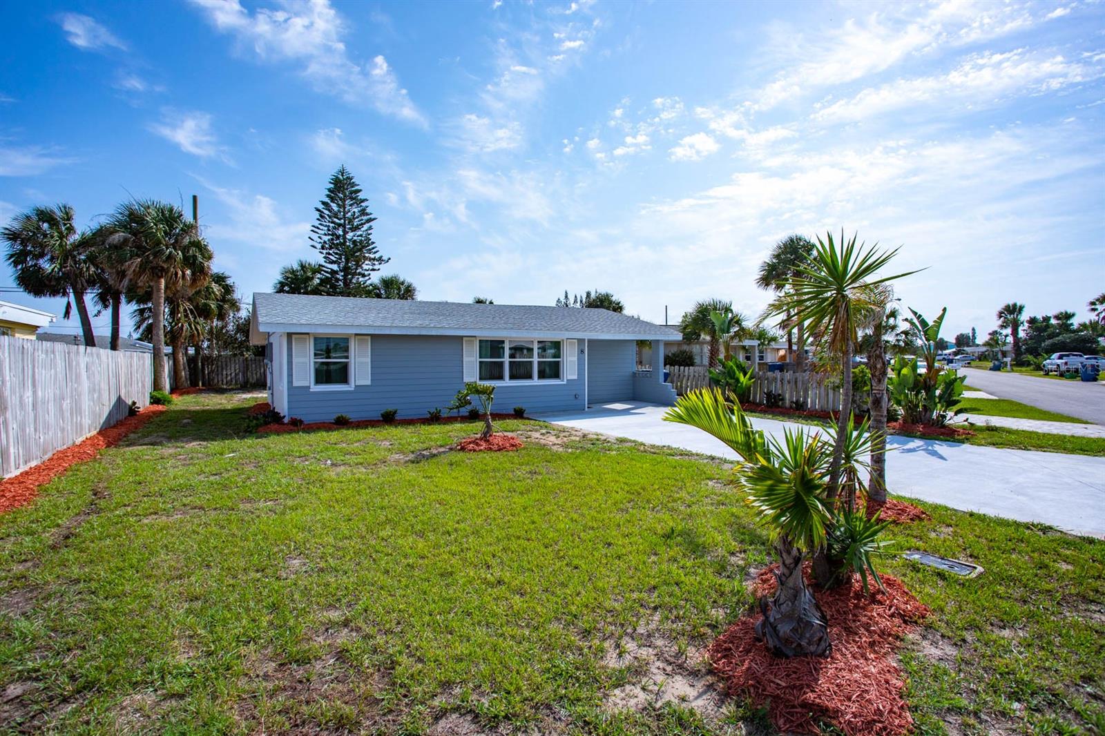 8 PALM DR, ORMOND BEACH, FL, 32176