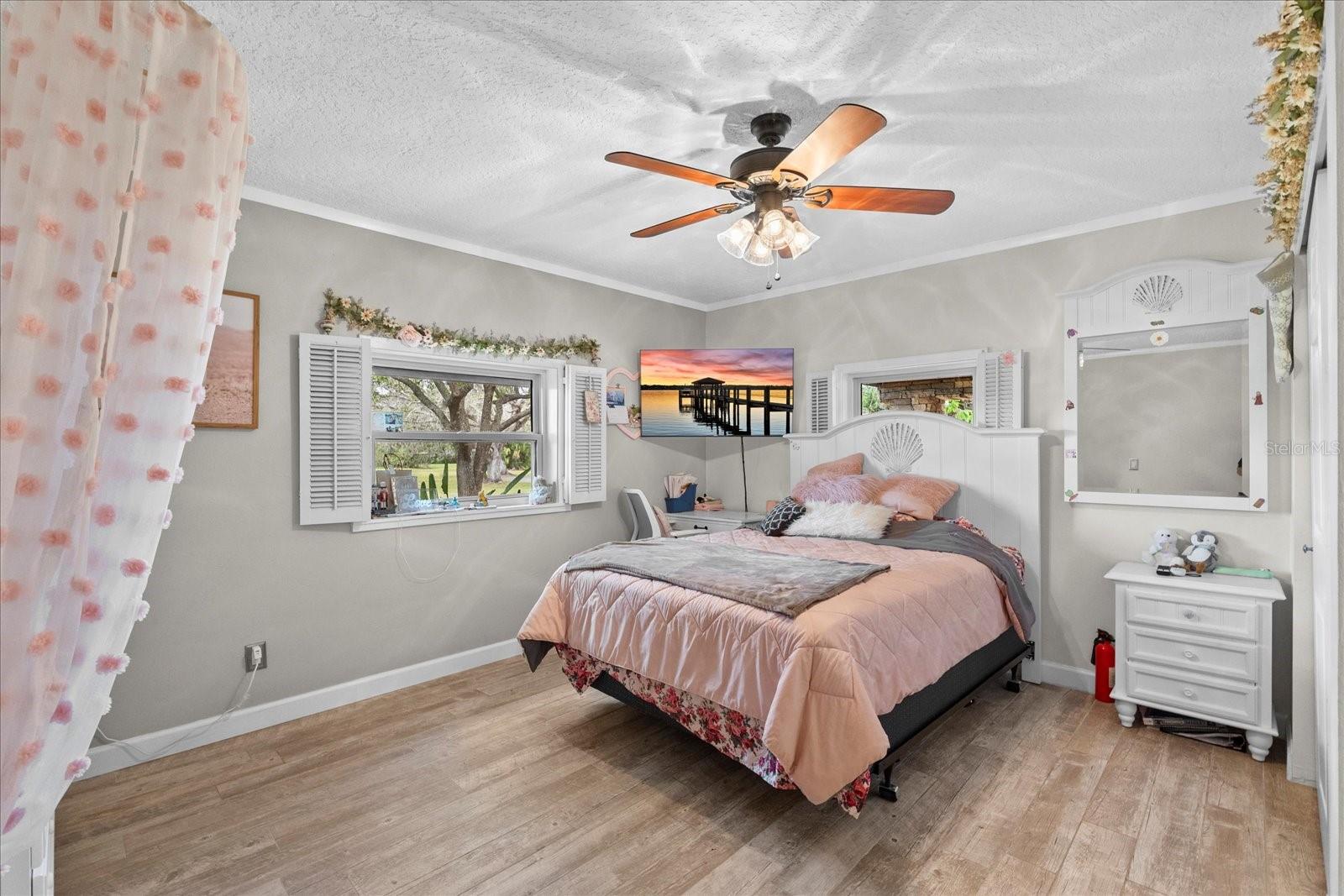 800 HIDDEN OAKS LN, OAK HILL, FL, 32759