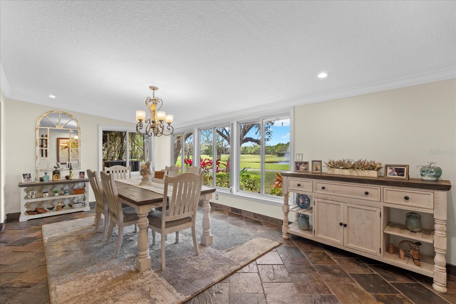 800 HIDDEN OAKS LN, OAK HILL, FL, 32759