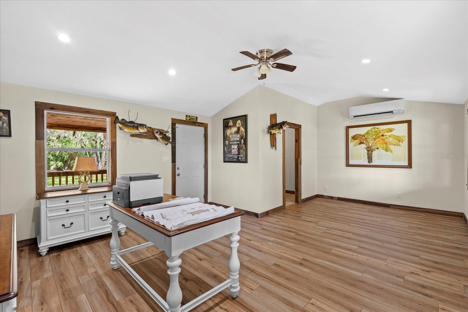 800 HIDDEN OAKS LN, OAK HILL, FL, 32759