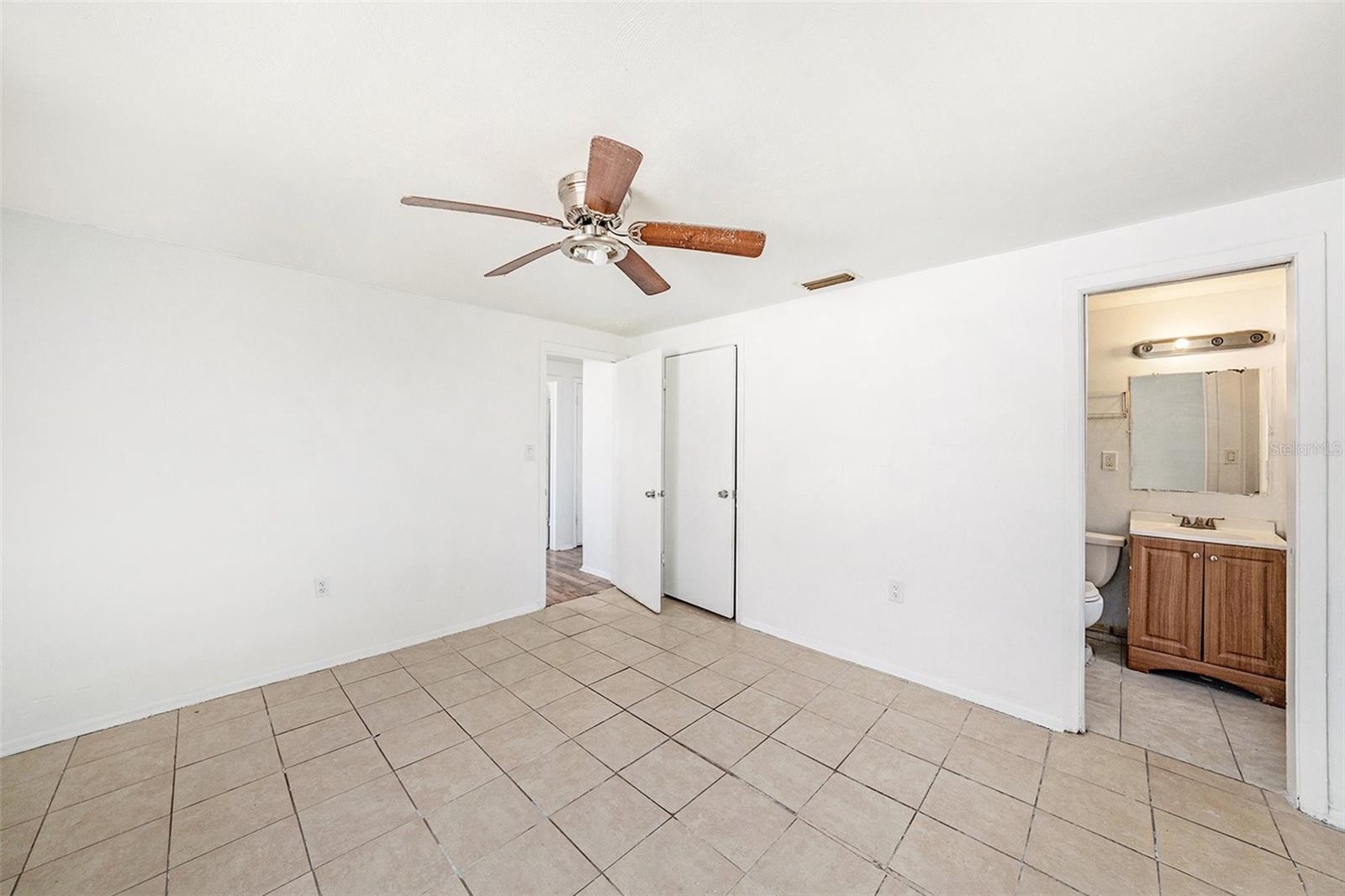 1051 NORMANDY BLVD, HOLIDAY, FL, 34691