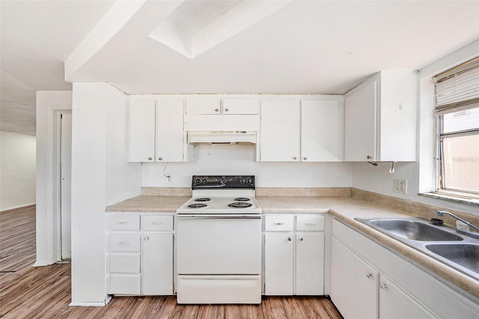 1051 NORMANDY BLVD, HOLIDAY, FL, 34691