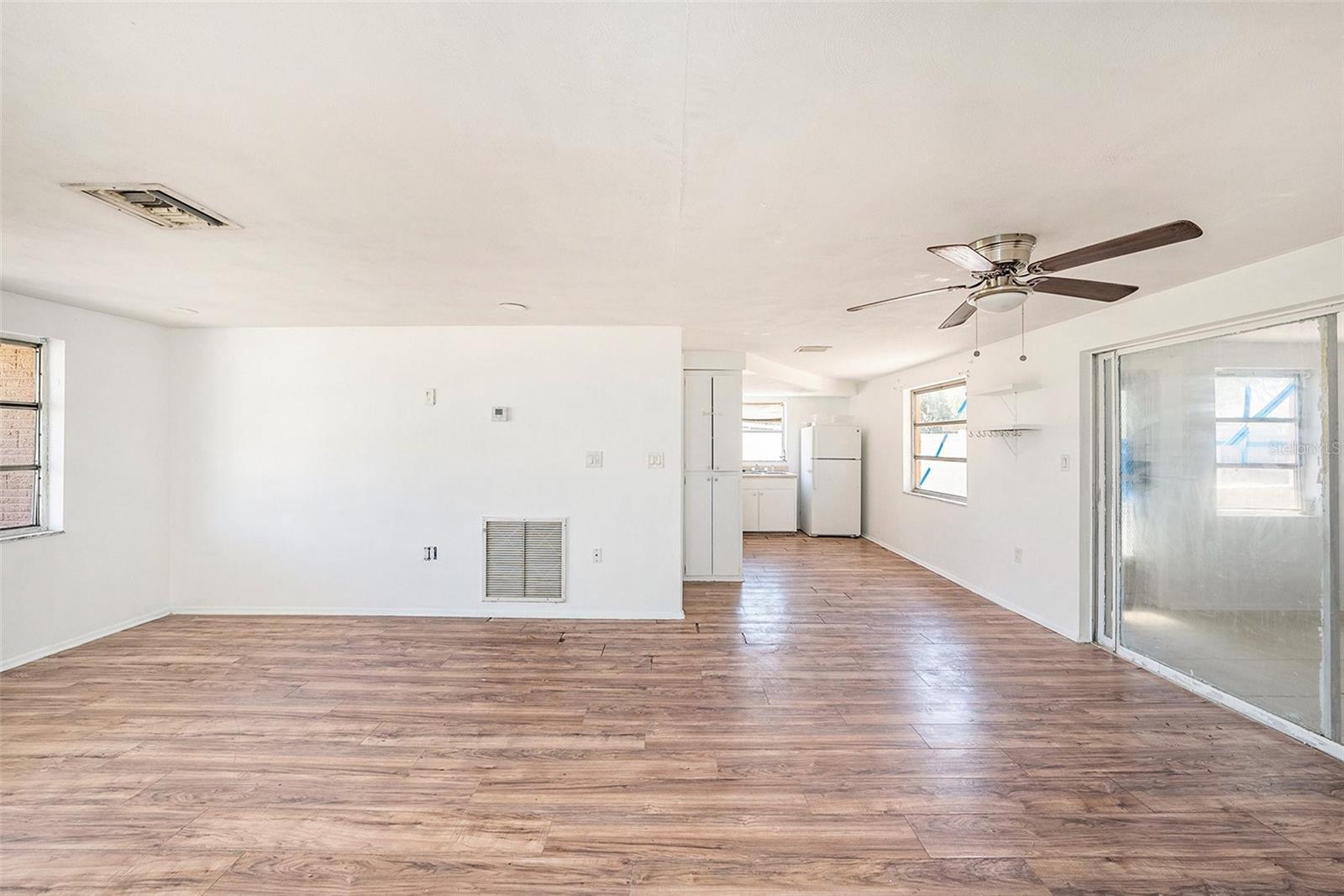 1051 NORMANDY BLVD, HOLIDAY, FL, 34691