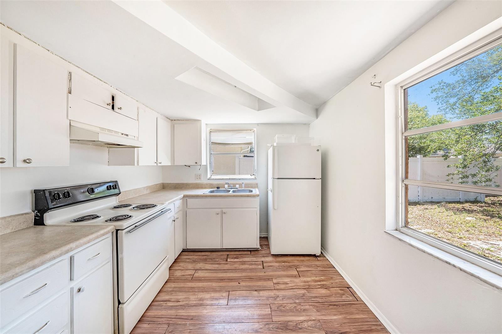 1051 NORMANDY BLVD, HOLIDAY, FL, 34691