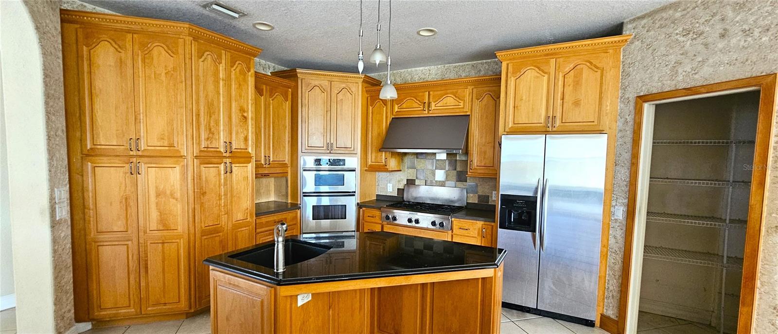 730 BOUNDARY BLVD, ROTONDA WEST, FL, 33947