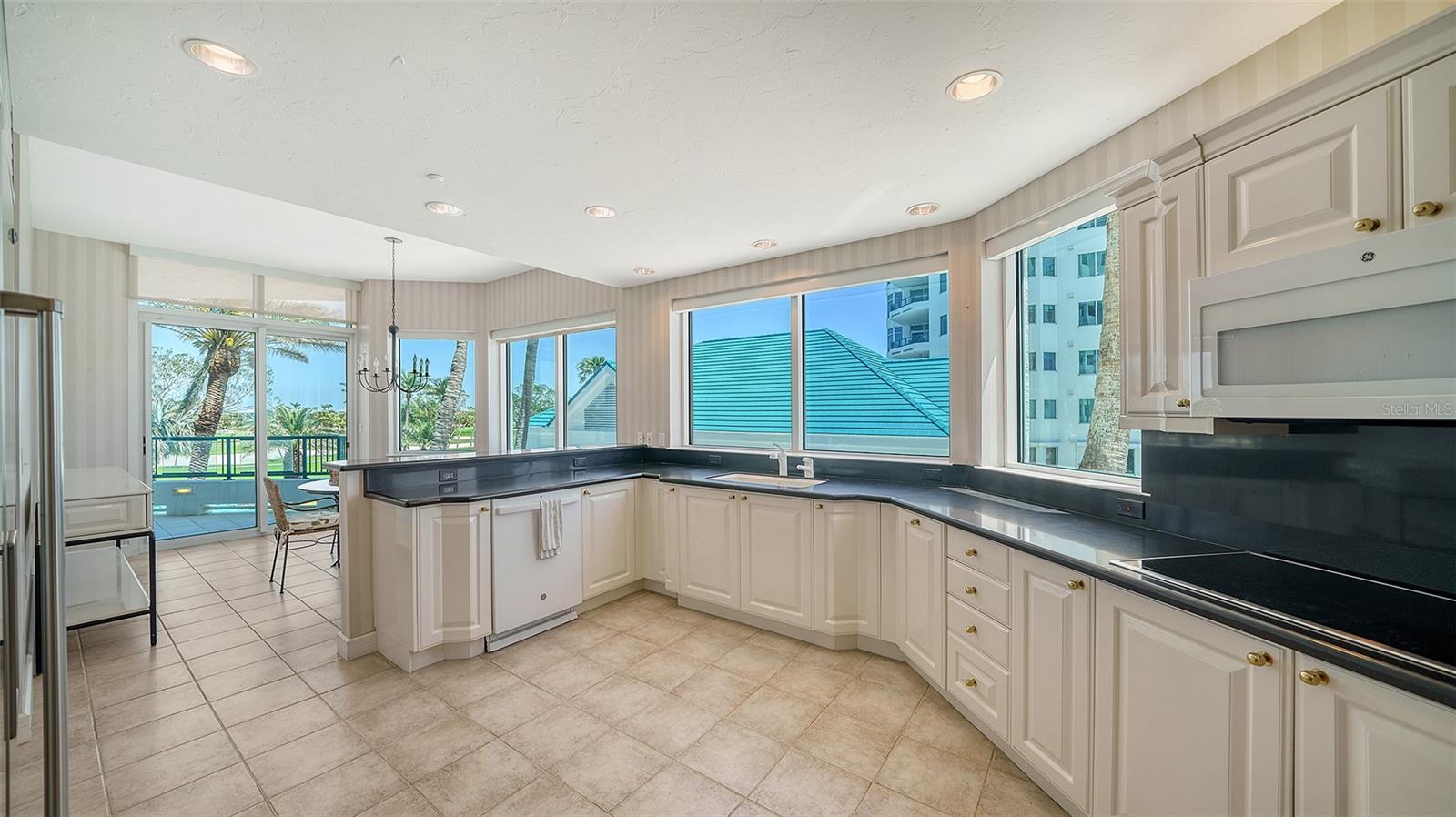675 LONGBOAT CLUB RD #23A, LONGBOAT KEY, FL, 34228