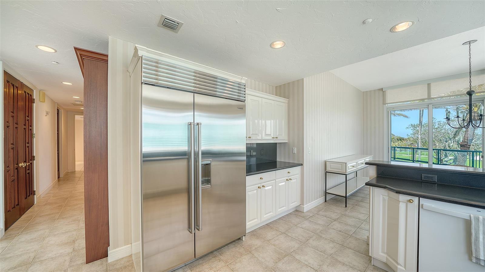 675 LONGBOAT CLUB RD #23A, LONGBOAT KEY, FL, 34228