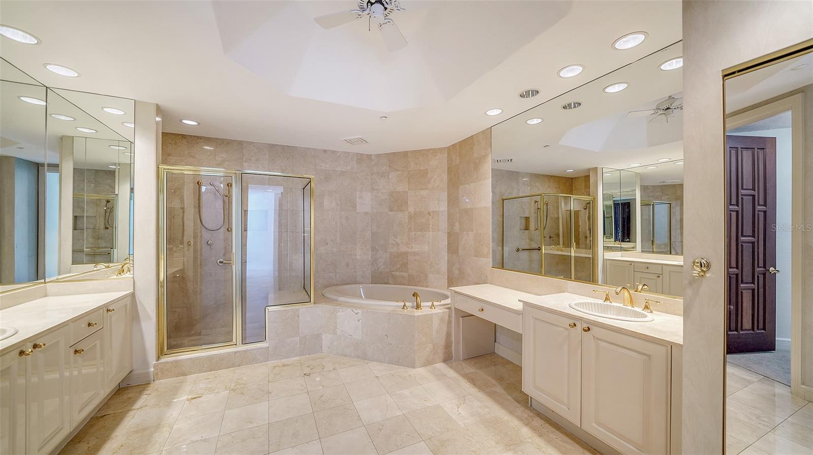 675 LONGBOAT CLUB RD #23A, LONGBOAT KEY, FL, 34228