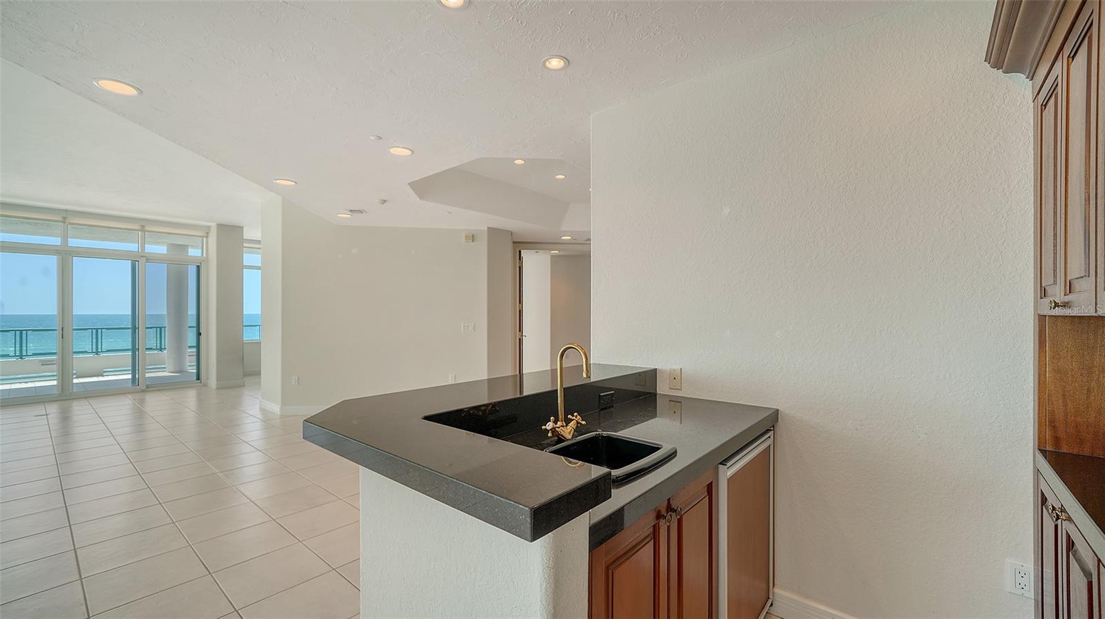 675 LONGBOAT CLUB RD #23A, LONGBOAT KEY, FL, 34228