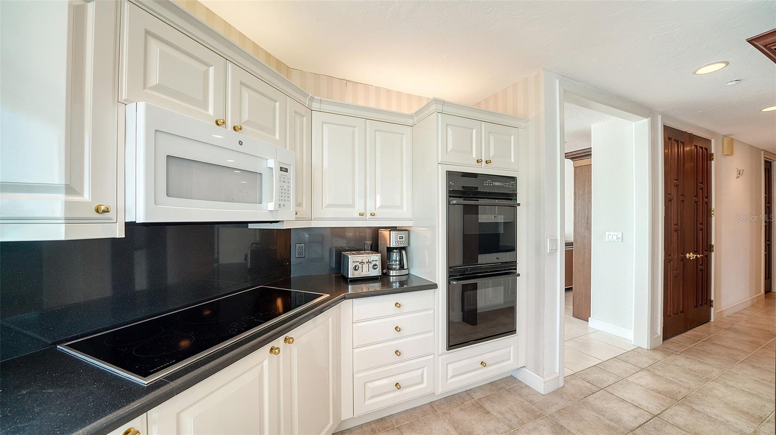 675 LONGBOAT CLUB RD #23A, LONGBOAT KEY, FL, 34228