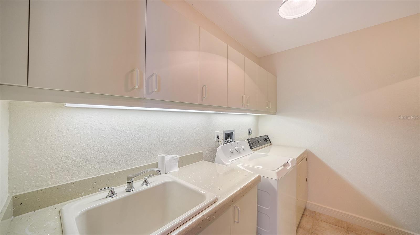 675 LONGBOAT CLUB RD #23A, LONGBOAT KEY, FL, 34228