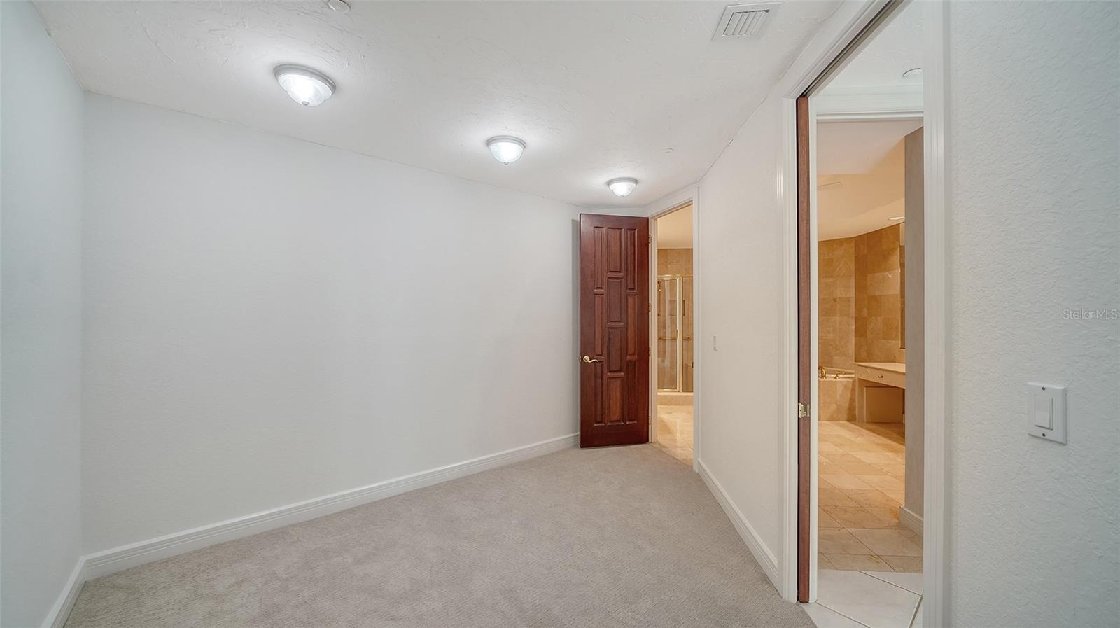 675 LONGBOAT CLUB RD #23A, LONGBOAT KEY, FL, 34228