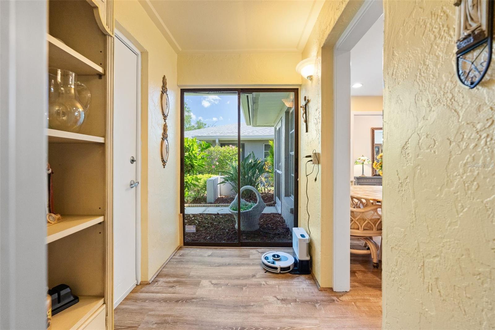 3921 CENTER GATE CIR #11, SARASOTA, FL, 34233