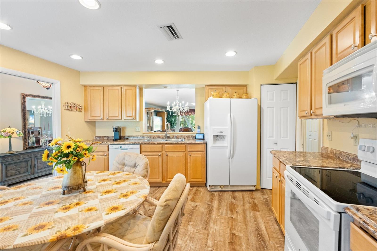 3921 CENTER GATE CIR #11, SARASOTA, FL, 34233