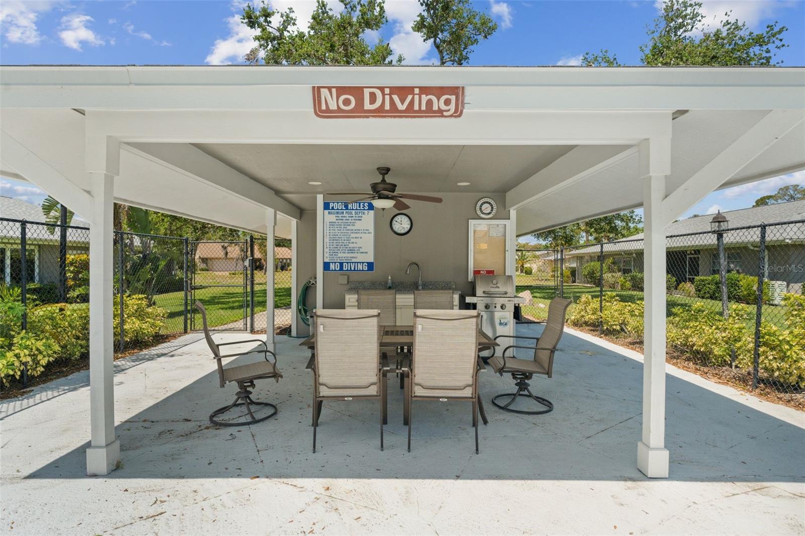 3921 CENTER GATE CIR #11, SARASOTA, FL, 34233