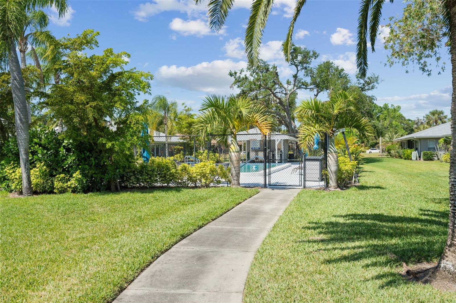 3921 CENTER GATE CIR #11, SARASOTA, FL, 34233