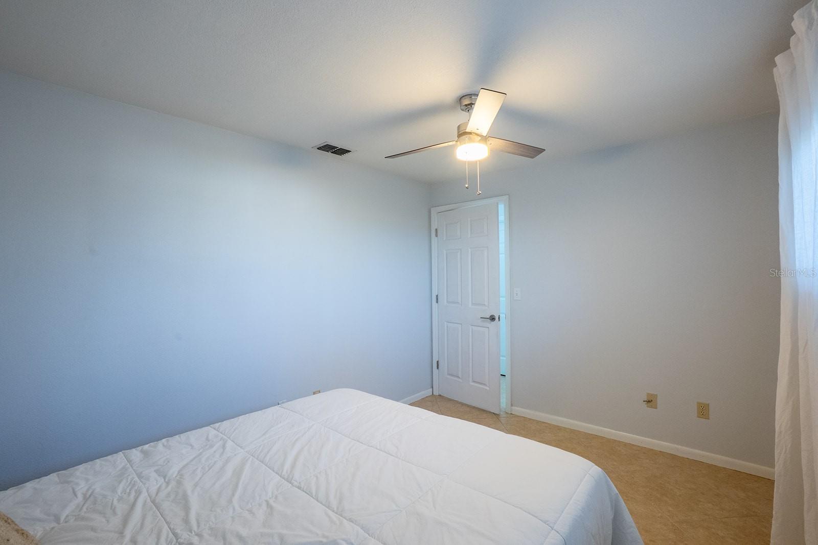 2898 OCEAN SHORE BLVD #401, ORMOND BEACH, FL, 32176