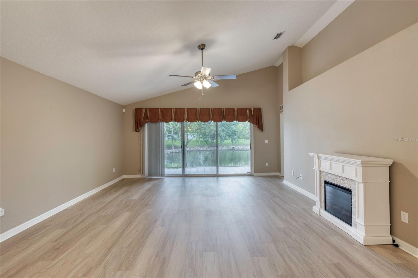 38 LAKE WALDEN TRL, ORMOND BEACH, FL, 32174