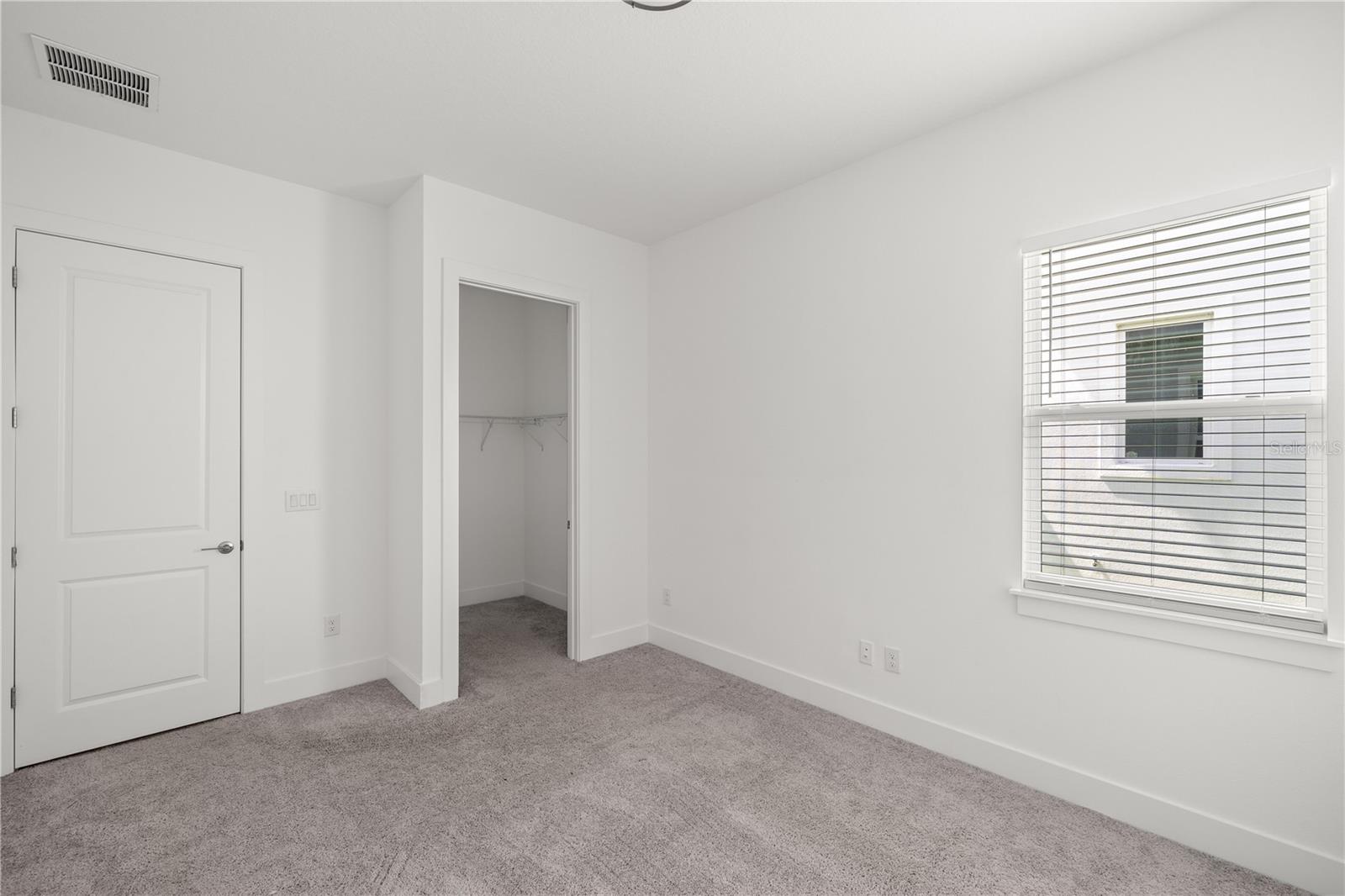 8834 DRUMMER PLANK DR, WESLEY CHAPEL, FL, 33545