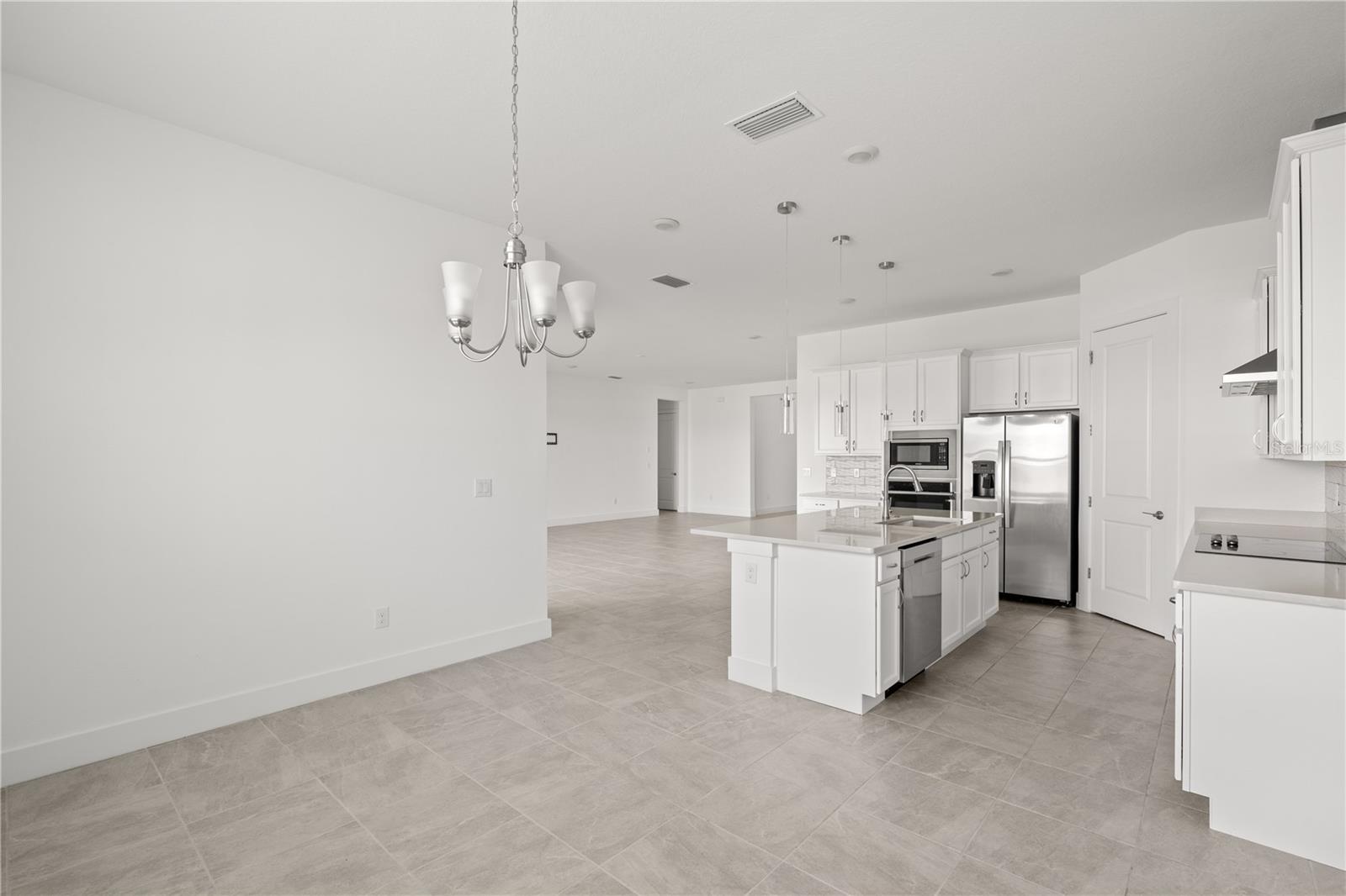 8834 DRUMMER PLANK DR, WESLEY CHAPEL, FL, 33545