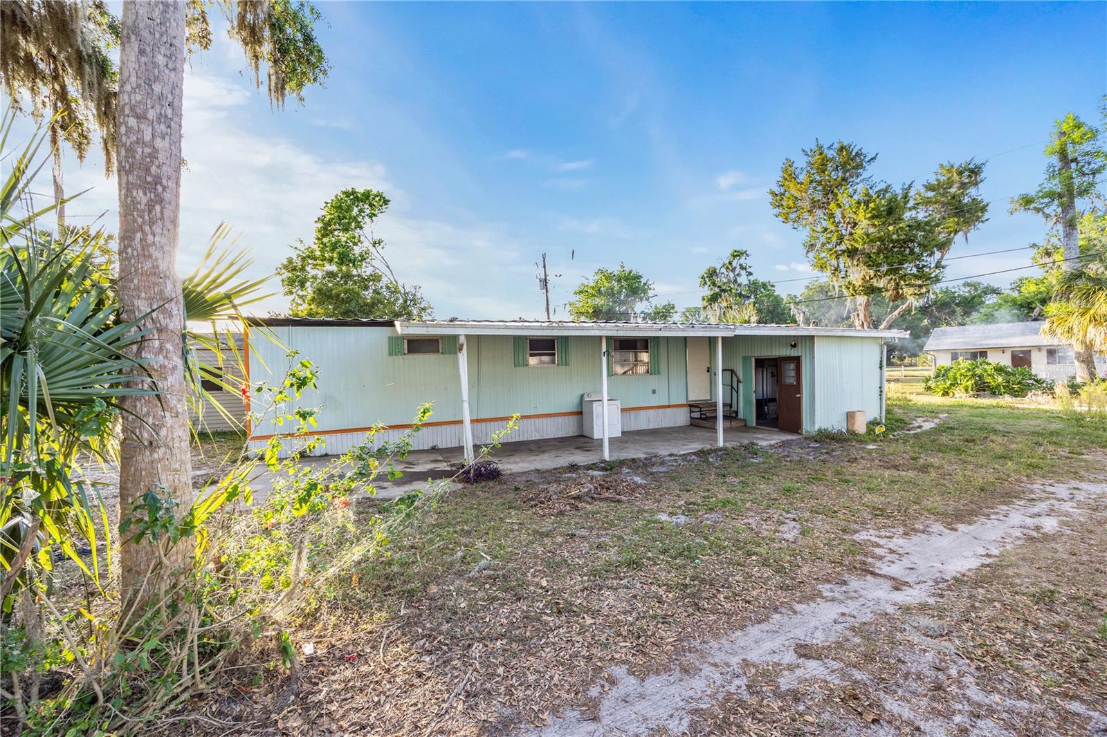 1098 NW 7TH BLVD, LAKE PANASOFFKEE, FL, 33538