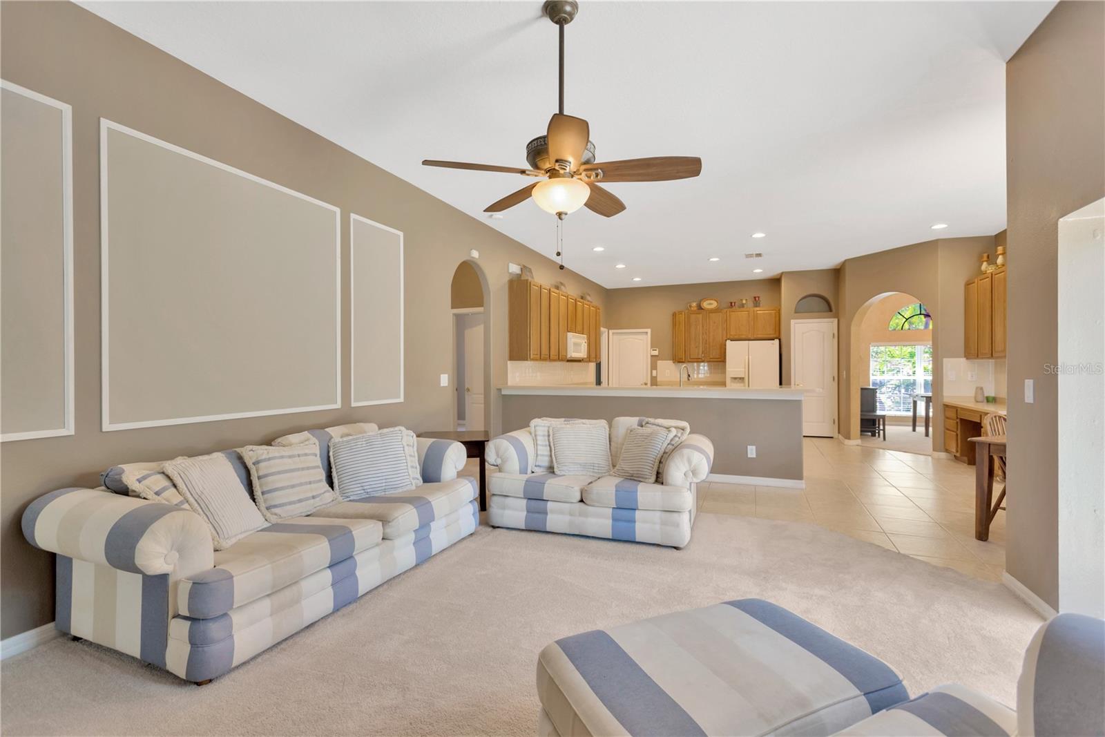 27054 FORDHAM DR, WESLEY CHAPEL, FL, 33543