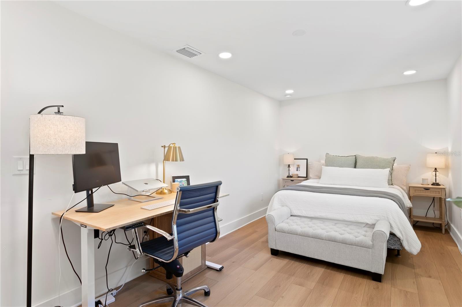 5298 OXFORD AVE N, ST PETERSBURG, FL, 33710