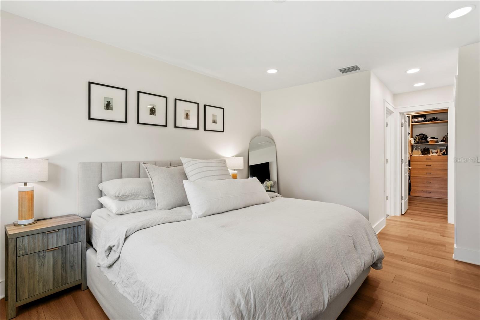 5298 OXFORD AVE N, ST PETERSBURG, FL, 33710