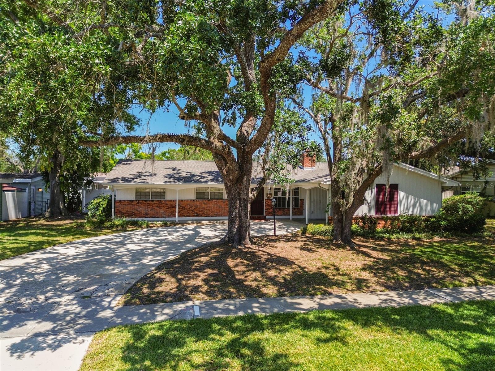 10314 LAKE CARROLL WAY, TAMPA, FL, 33618