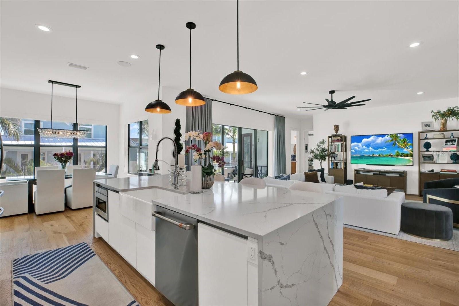 5924 BAYVIEW CIR S, GULFPORT, FL, 33707