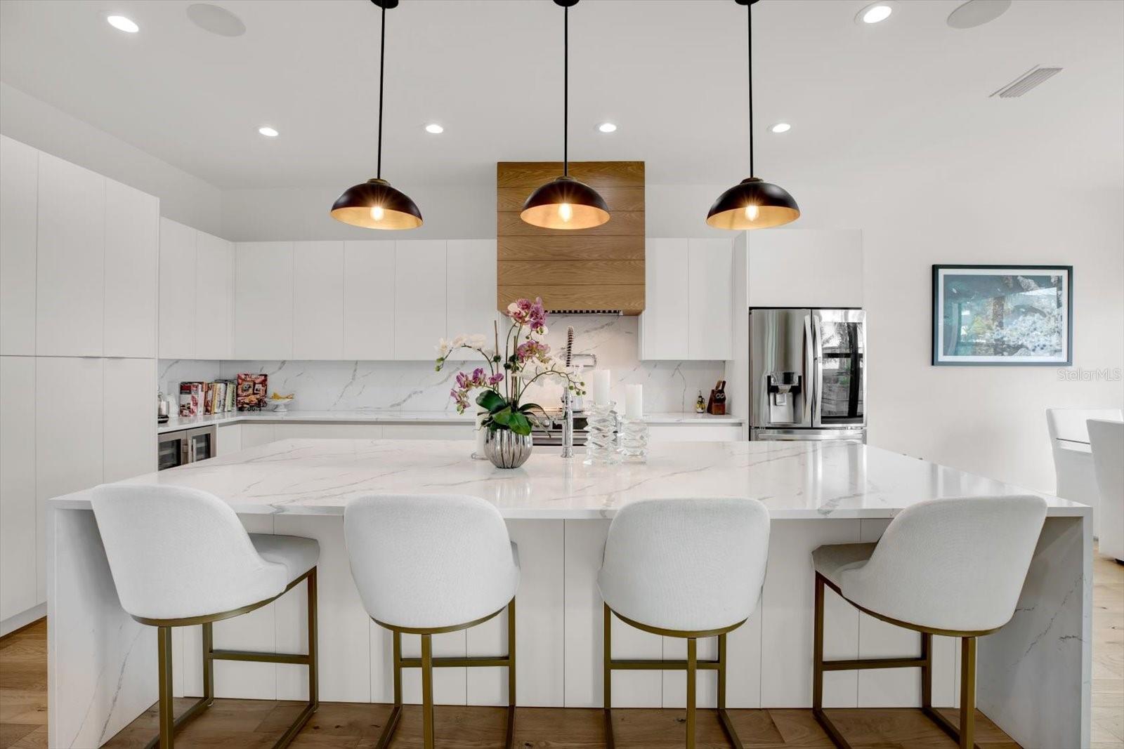 5924 BAYVIEW CIR S, GULFPORT, FL, 33707