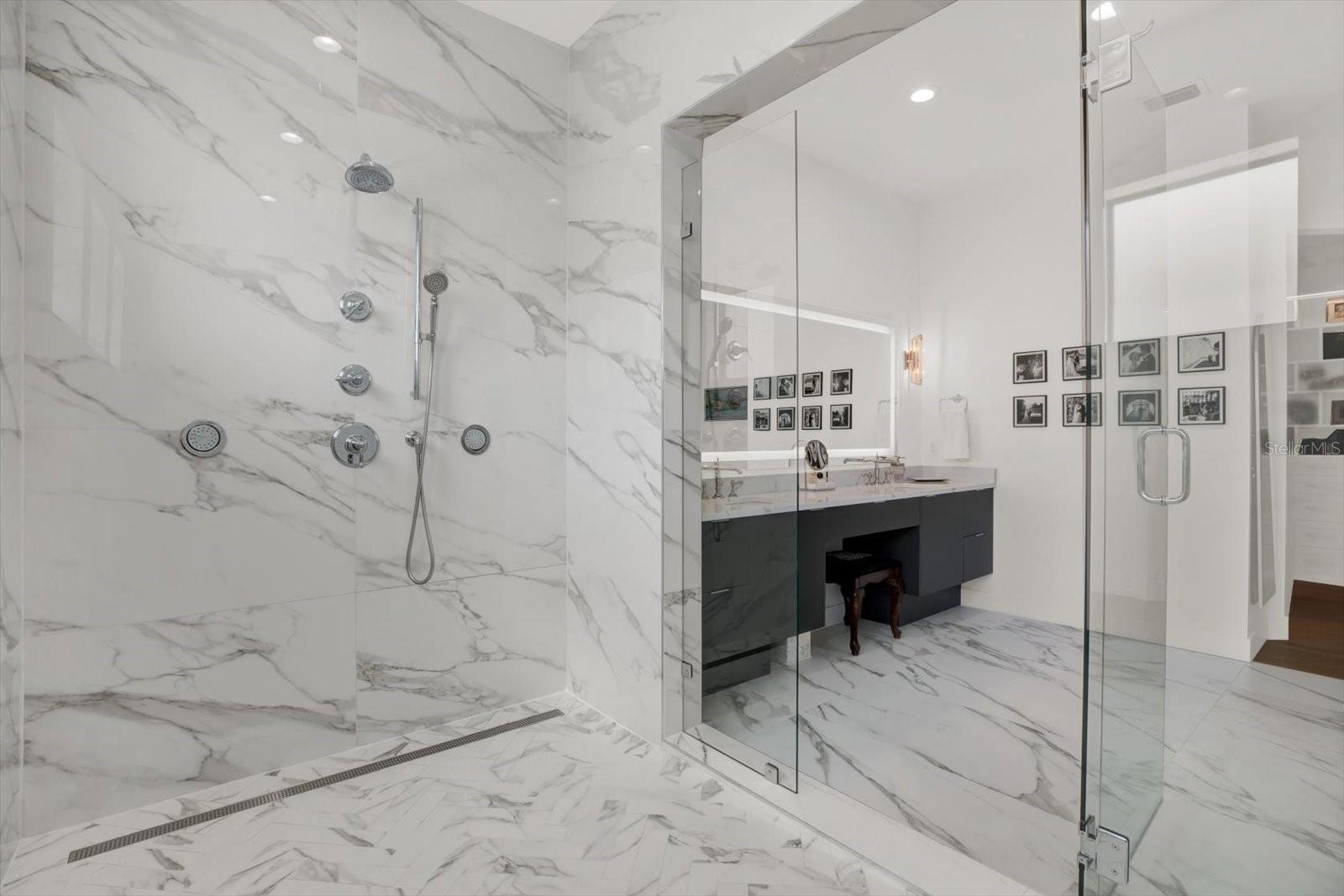 5924 BAYVIEW CIR S, GULFPORT, FL, 33707