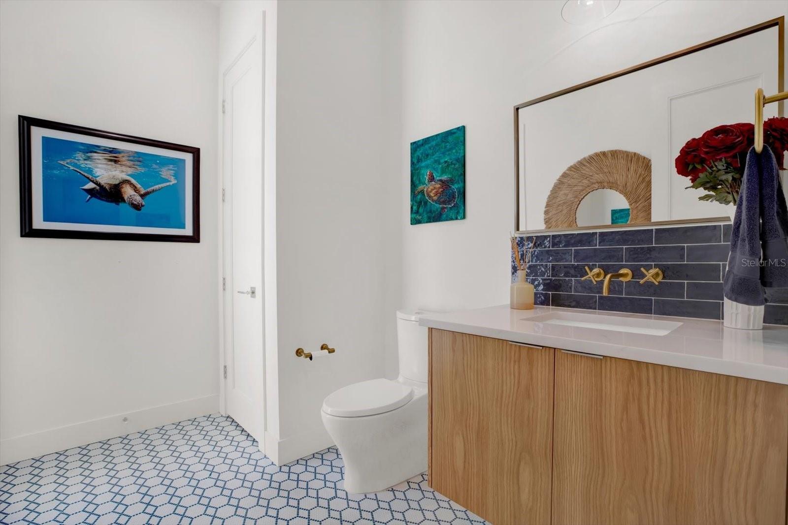 5924 BAYVIEW CIR S, GULFPORT, FL, 33707