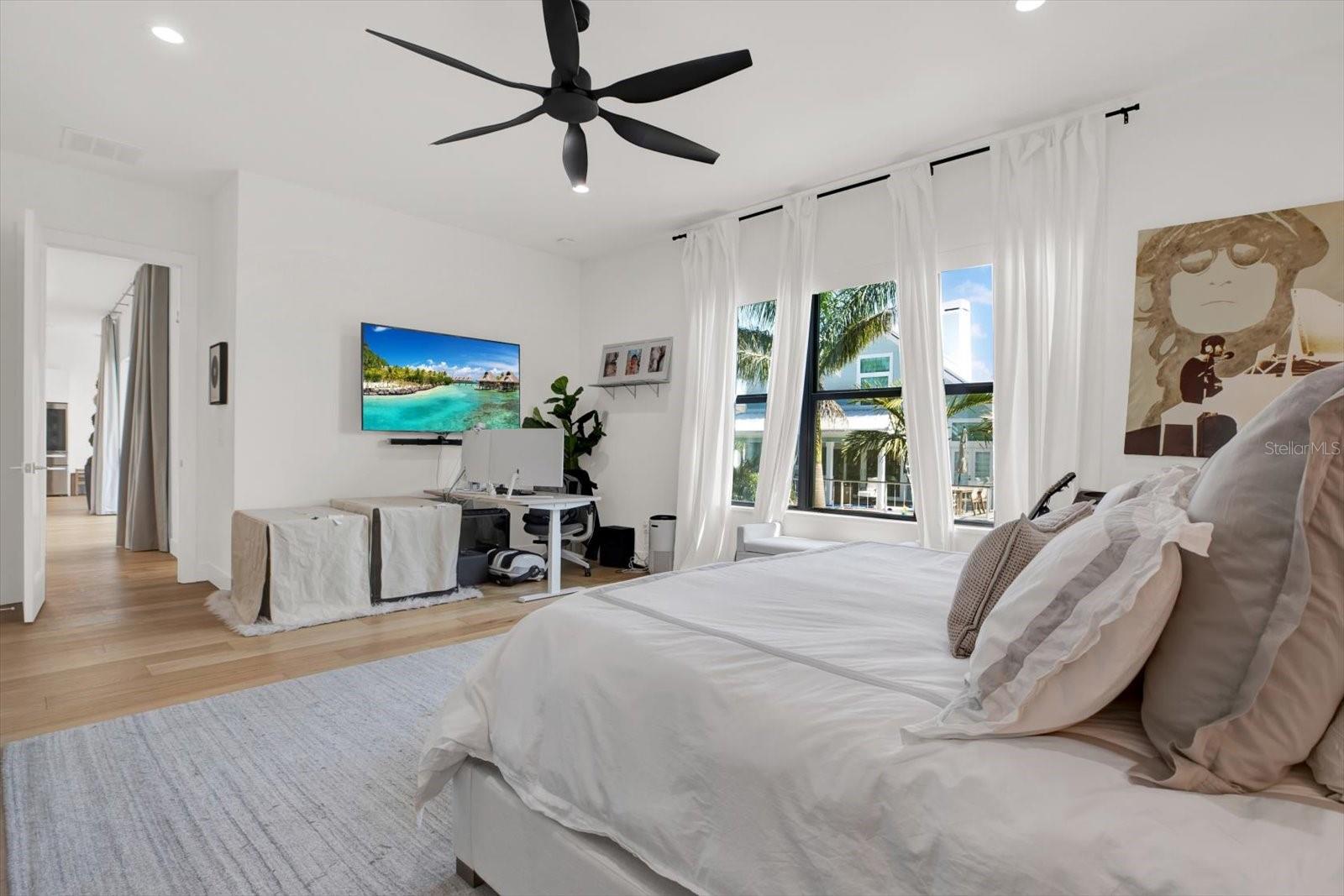 5924 BAYVIEW CIR S, GULFPORT, FL, 33707