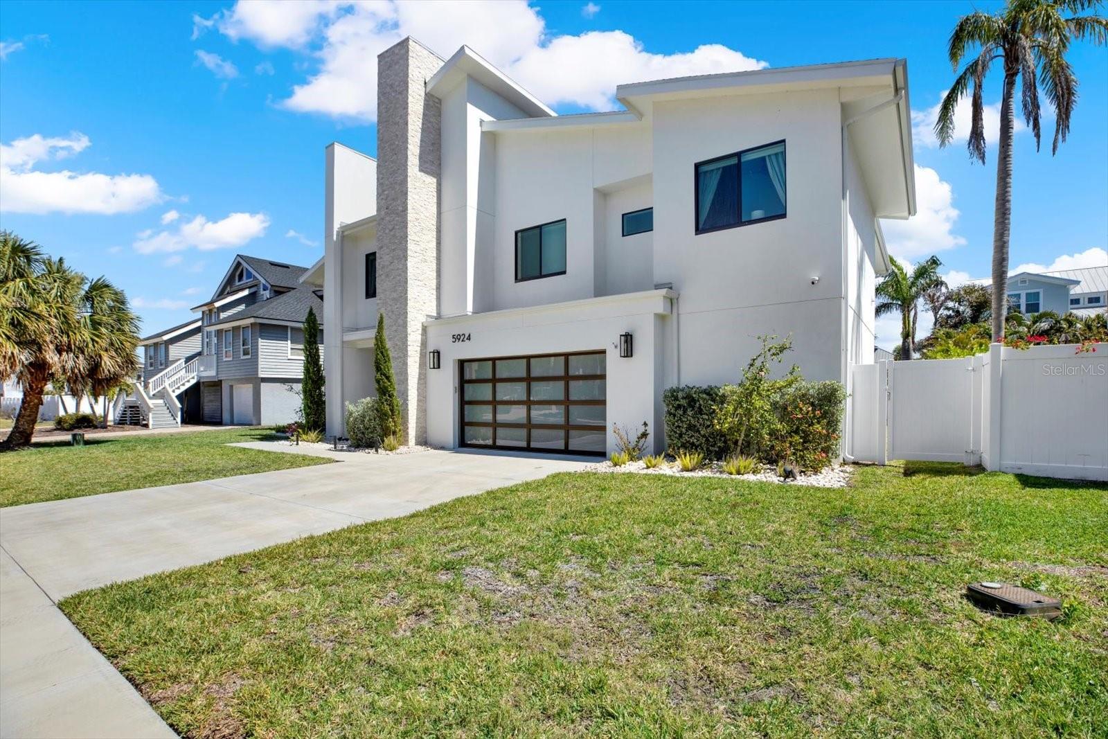 5924 BAYVIEW CIR S, GULFPORT, FL, 33707